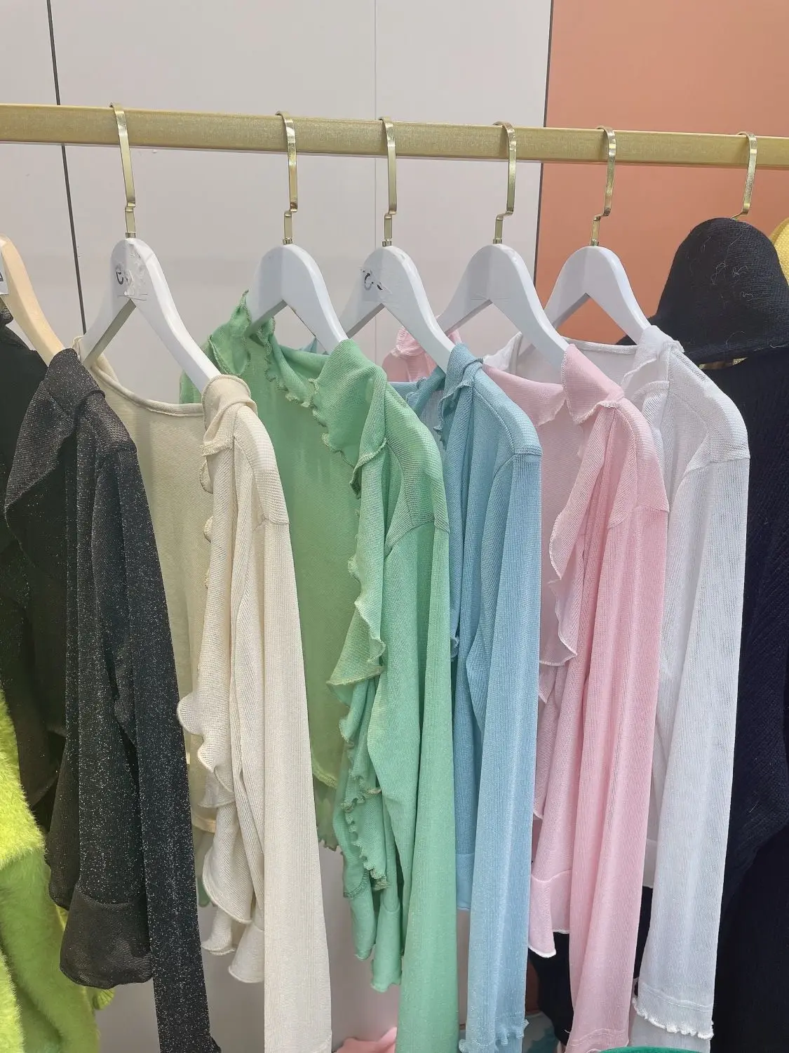 Hot Sexy New Spring Summer Women Sun Protection Capes Loose Shawl Thin Chiffon Beach Scarf Cardigan Bikini Coverup A489
Hot Sexy New Spring Summer Women Sun Protection Capes Loose Shawl Thin Chiffon Beach Scarf Cardigan Bikini Coverup A489