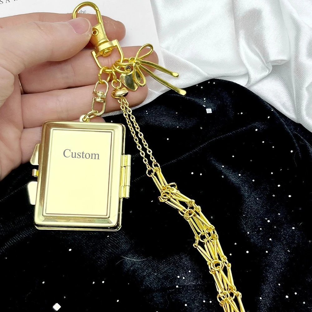 Customized Laser Engraved Stainless Steel Gold Keychain Makeup Mirror Handbag Pendant Portable Hand Cream Lipstick Fashion Gift
Customized Laser Engraved Stainless Steel Gold Keychain Makeup Mirror Handbag Pendant Portable Hand Cream Lipstick Fashion Gift