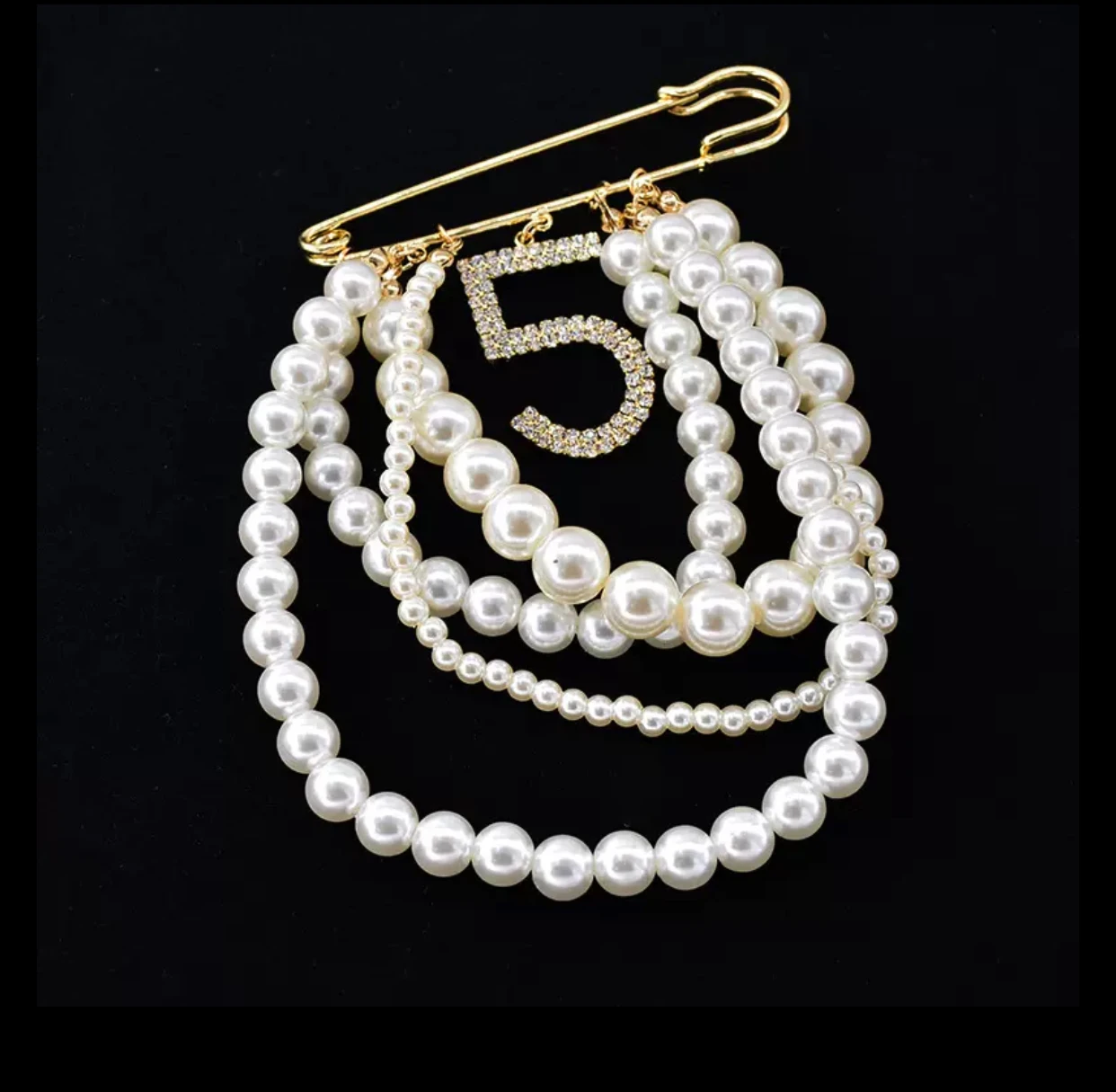 Fashion in a Week | Luxury new suit accessories vintage fashion brooch women high-end coat brooch pin
Fashion in a Week | Luxury new suit accessories vintage fashion brooch women high-end coat brooch pin