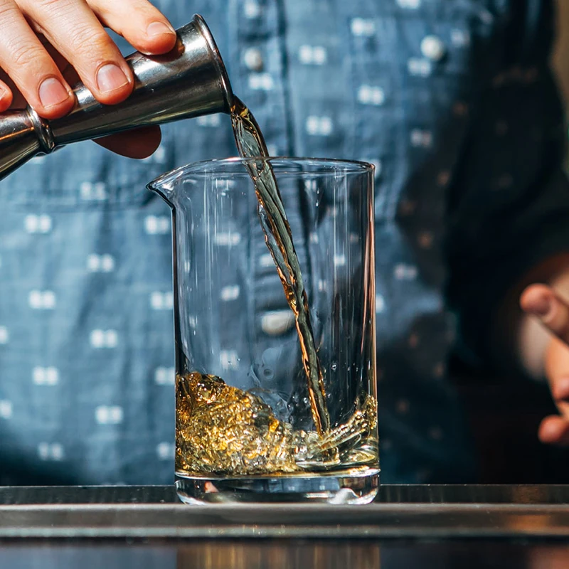 600ml Glass Studded Cocktail Mixing Glass Bar Tool
600ml Glass Studded Cocktail Mixing Glass Bar Tool