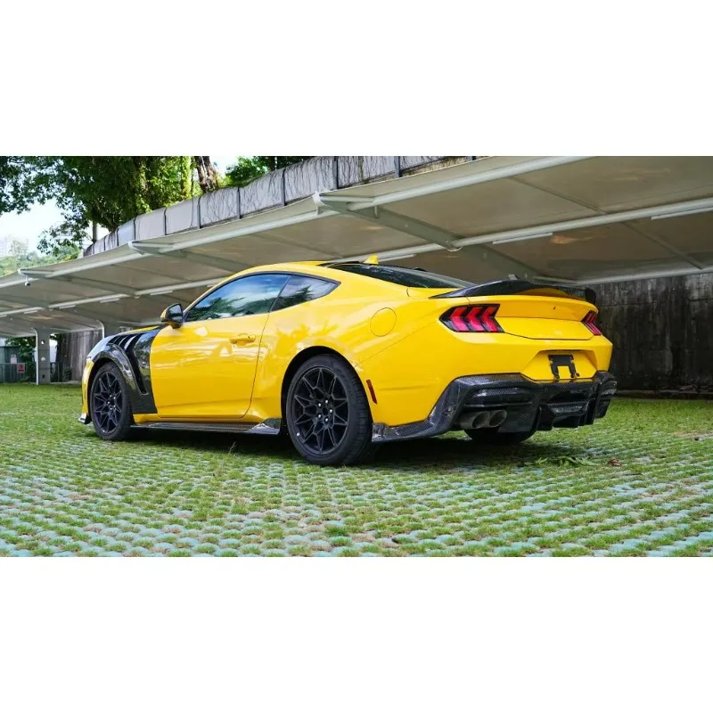 Задний диффузор из сухого карбона для Ford Mustang S650 GT Coupe 2024, обвес, прямые поставки с завода
Задний диффузор из сухого карбона для Ford Mustang S650 GT Coupe 2024, обвес, прямые поставки с завода