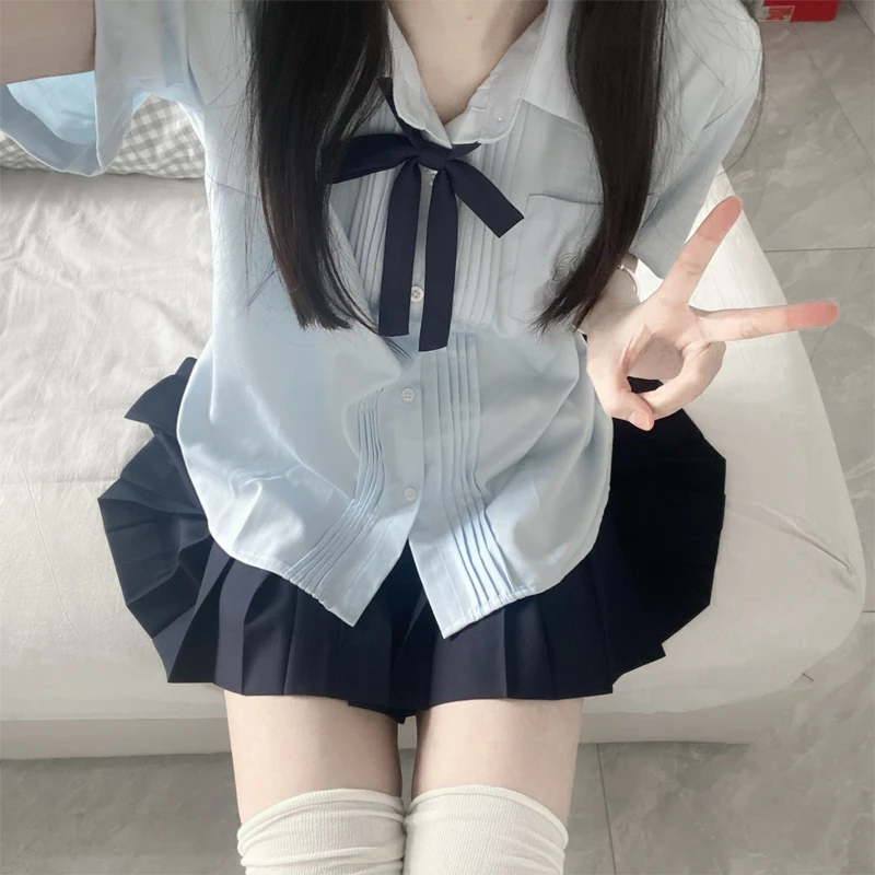 Short Sleeve JK Shirt Women's Uniform Japanese Style School Uniform Accordion Pleat White Blue Shirt Women Spring Season
Short Sleeve JK Shirt Women's Uniform Japanese Style School Uniform Accordion Pleat White Blue Shirt Women Spring Season