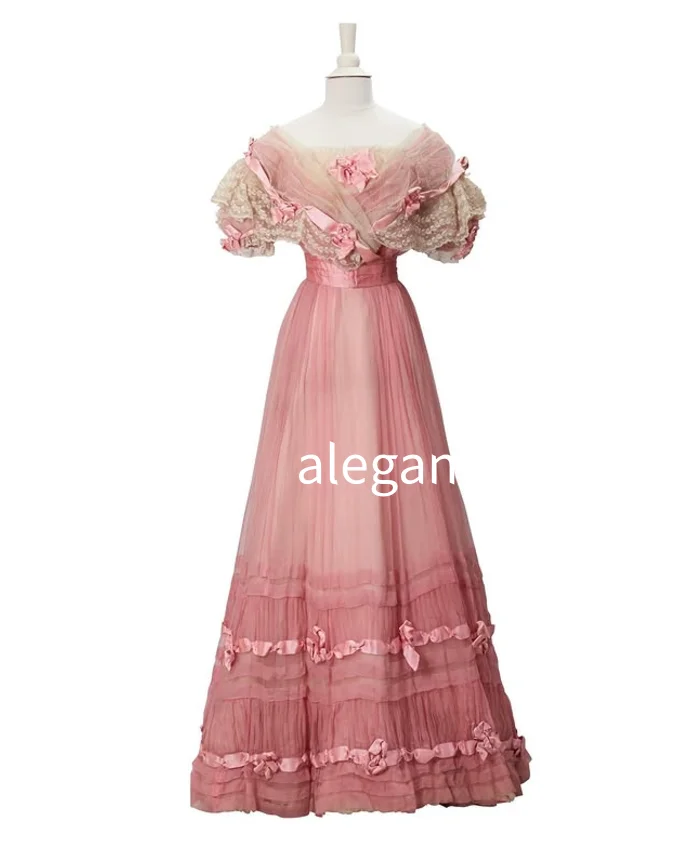 18th Century Medieval Evening Dress Pink Round Neck Lace Appliquéd Renaissance Masquerade Custom Opera Dresses
18th Century Medieval Evening Dress Pink Round Neck Lace Appliquéd Renaissance Masquerade Custom Opera Dresses