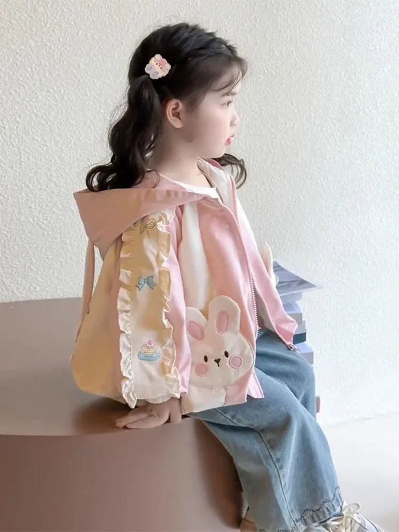 Baby Girls Spring and Autumn Coat 2026 New Children's Cartoon Casual Sweet Hooded Jacket 90-140cm
Baby Girls Spring and Autumn Coat 2026 New Children's Cartoon Casual Sweet Hooded Jacket 90-140cm
