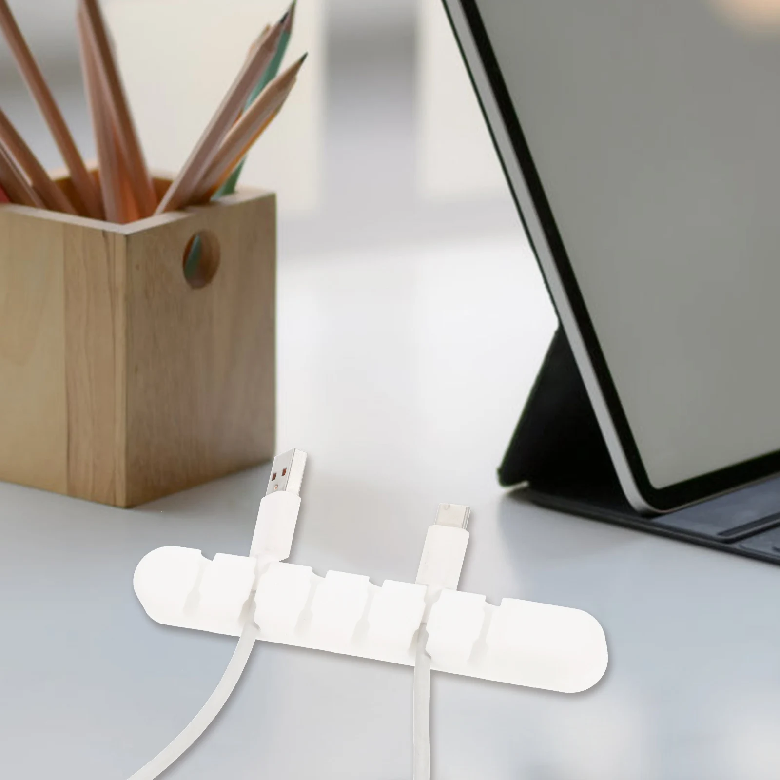 2Pcs Cable Management Clips Adhesive Desk Wire Holders Silicone Cord Keeper ganizers USB Cables Electric Clamps
2Pcs Cable Management Clips Adhesive Desk Wire Holders Silicone Cord Keeper ganizers USB Cables Electric Clamps