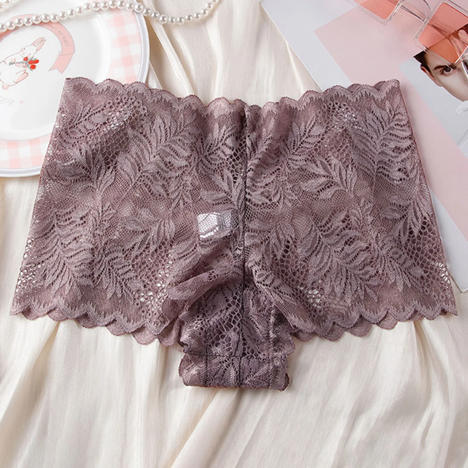 Ladies Sexy Lace Panties Comfortable Breathable Low Waisted Seamless Underpants Solid Color Large-sized Lightweight Underwear
Ladies Sexy Lace Panties Comfortable Breathable Low Waisted Seamless Underpants Solid Color Large-sized Lightweight Underwear