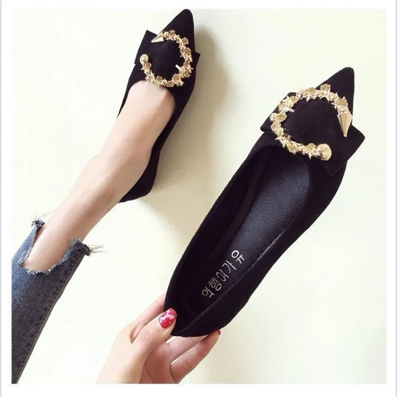 Spring New Pointy Flat Sole Single Shoe Women Metal Decoration Casual Women Shoe Set Foot Bean Shoe Wholesale
Spring New Pointy Flat Sole Single Shoe Women Metal Decoration Casual Women Shoe Set Foot Bean Shoe Wholesale