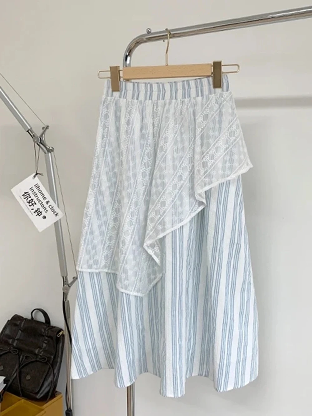 Korean Version Lace Blue Striped Skirt Women Summer 2025 New Elastic High Waisted Long Skirts Loose A-line Vacation Skirt
Korean Version Lace Blue Striped Skirt Women Summer 2025 New Elastic High Waisted Long Skirts Loose A-line Vacation Skirt