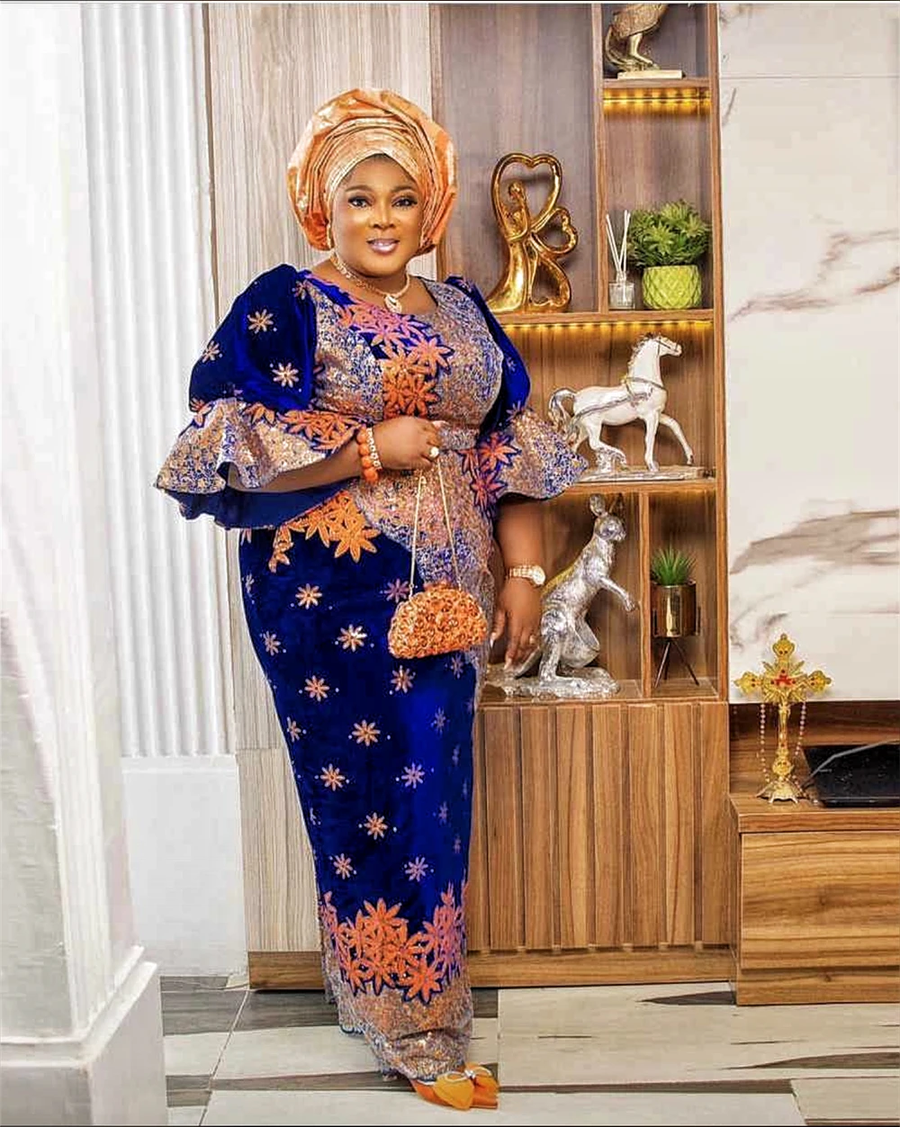 2023High Quality African Nigerian Tulle Lace Fabric Embroidery Party Dress Sequins French Guipure Fabric For Sewing Velvet 5Yard
2023High Quality African Nigerian Tulle Lace Fabric Embroidery Party Dress Sequins French Guipure Fabric For Sewing Velvet 5Yard