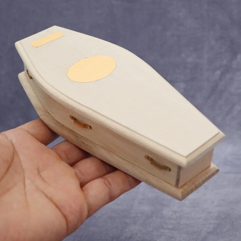 Миниатюрная деревянная модель гробика, мини-гробы для кукольного домика, деревянные поделки для кукольного домика, мини-мебель, аксессуары, украшение для сказочного мира
Миниатюрная деревянная модель гробика, мини-гробы для кукольного домика, деревянные поделки для кукольного домика, мини-мебель, аксессуары, украшение для сказочного мира