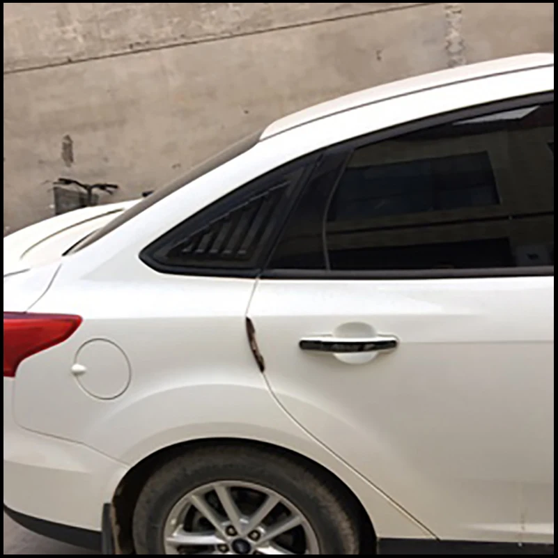 For Ford Focus Sedan 2011-2017 Rear Triangular Window Blind Shades Louvers Vent Cover Trim Decorate Car Styling Accessories
For Ford Focus Sedan 2011-2017 Rear Triangular Window Blind Shades Louvers Vent Cover Trim Decorate Car Styling Accessories