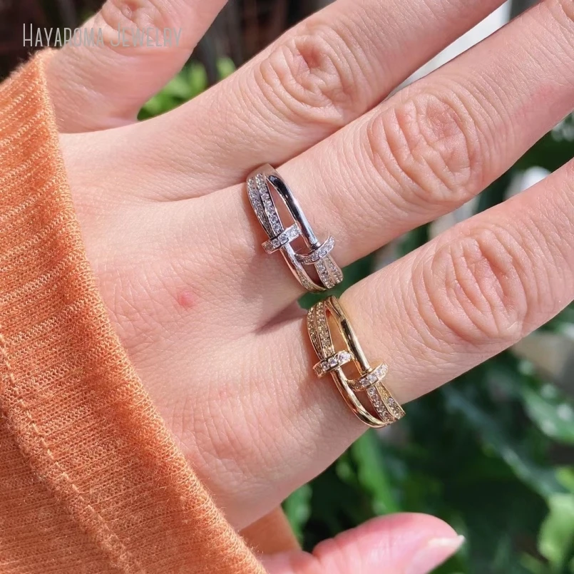 2Pcs Wholesale Invisible Setting Geometric Copper Cubic Zirconia Metal Gold Color Ring RM40031
2Pcs Wholesale Invisible Setting Geometric Copper Cubic Zirconia Metal Gold Color Ring RM40031