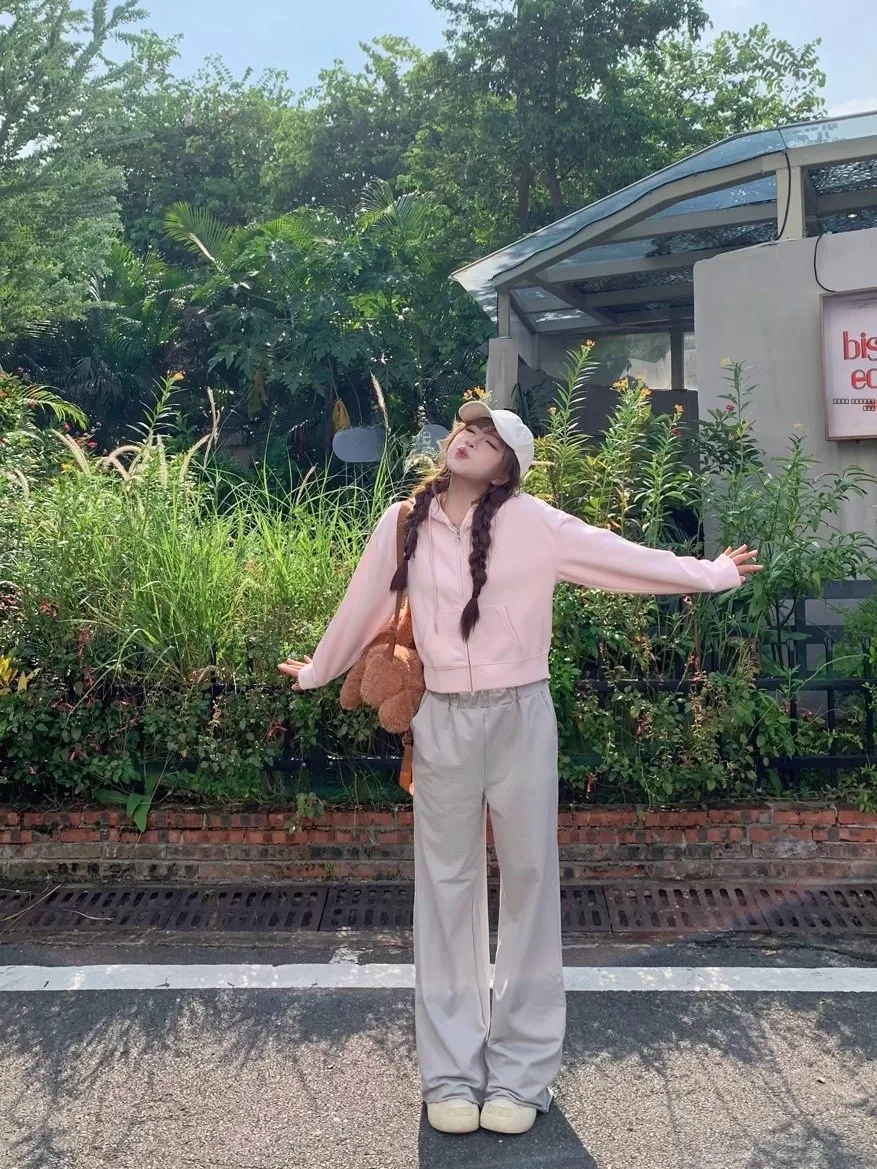 Женские прямые повседневные брюки Lo Yang Cheng осенней коллекции с кружевными вставками, свободного кроя, стройнящие, струящиеся, длинные
Женские прямые повседневные брюки Lo Yang Cheng осенней коллекции с кружевными вставками, свободного кроя, стройнящие, струящиеся, длинные