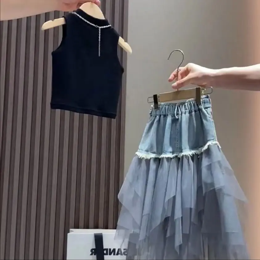 Girls Summer Fashion Set Children's Vest Top Mesh Splicing Denim Skirt 2-Piece Outfit Casual Kids Clothing
Girls Summer Fashion Set Children's Vest Top Mesh Splicing Denim Skirt 2-Piece Outfit Casual Kids Clothing