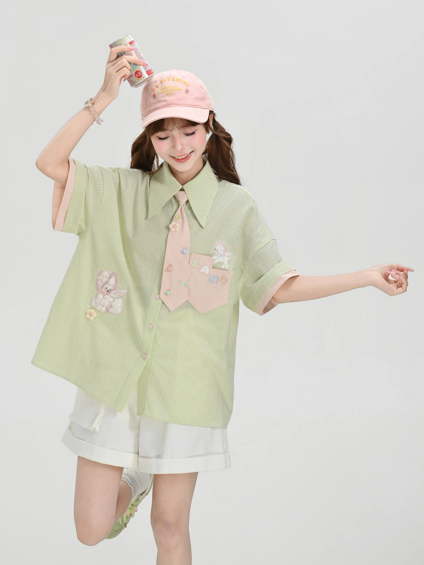 Loose Cotton Polyester Blend Shirt for Women Summer Short Sleeve Embroidered Design Removable Tie Sweet Style Youth Fashion
Loose Cotton Polyester Blend Shirt for Women Summer Short Sleeve Embroidered Design Removable Tie Sweet Style Youth Fashion