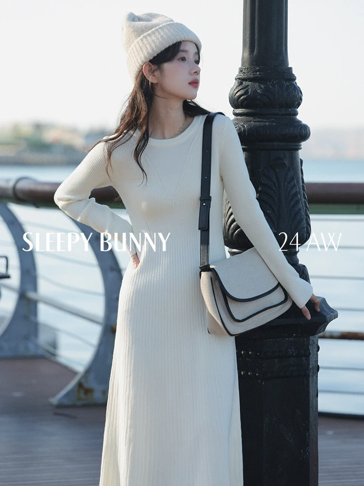 Elegant Slim Fit Knit Dress Round Neck Long Sleeve Flared Hem Bodycon Outfit Women Layering Under Coats Stretch Winter Fashion
Elegant Slim Fit Knit Dress Round Neck Long Sleeve Flared Hem Bodycon Outfit Women Layering Under Coats Stretch Winter Fashion