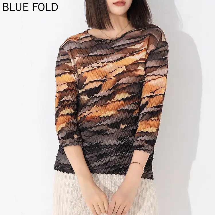 MIYAKE-Handmade Herringbone Pleated Gradient Round Neck Pullover, Loose Slimming Bottoming Top, New Fashion, Autumn and Winter
MIYAKE-Handmade Herringbone Pleated Gradient Round Neck Pullover, Loose Slimming Bottoming Top, New Fashion, Autumn and Winter