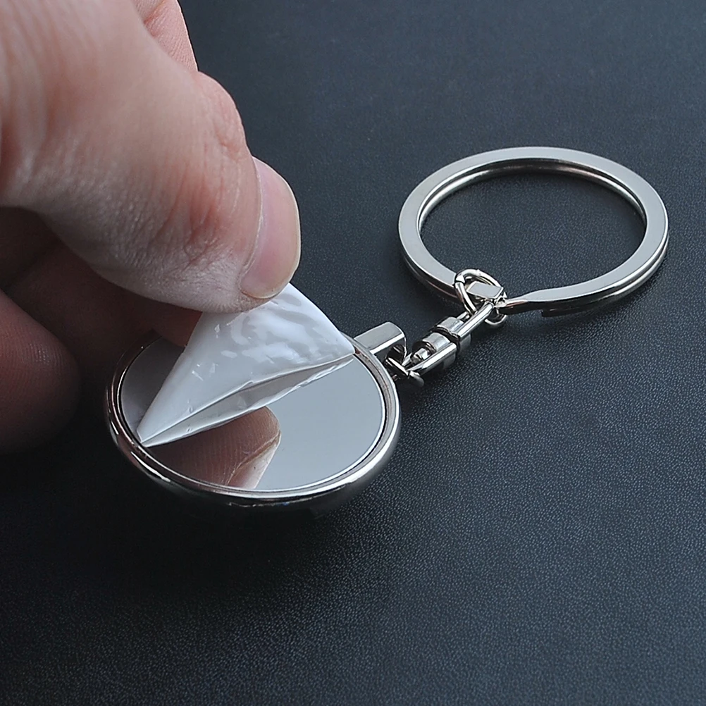 Metal Football Keychain Creative Soccer Pendant Keyring Fashionable Sports Game Memorial Gift Decoration Supplies
Metal Football Keychain Creative Soccer Pendant Keyring Fashionable Sports Game Memorial Gift Decoration Supplies