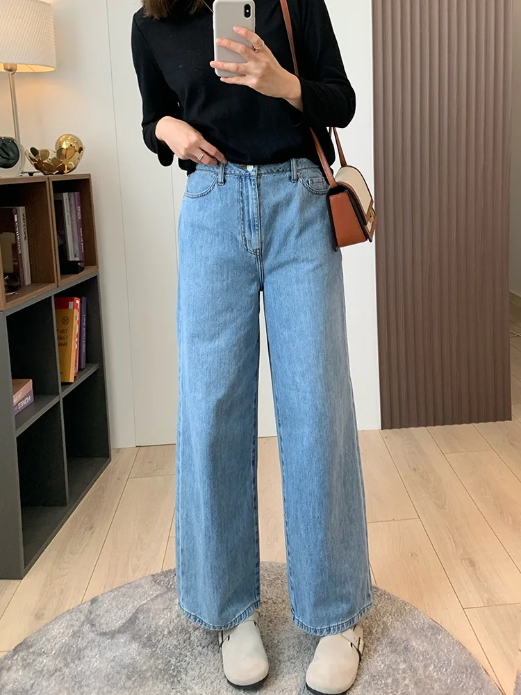 Классические ретро-джинсы с высокой талией и широкими штанинами, прямого кроя, вельветовые, комфортные, из денима, осень 2024
Классические ретро-джинсы с высокой талией и широкими штанинами, прямого кроя, вельветовые, комфортные, из денима, осень 2024