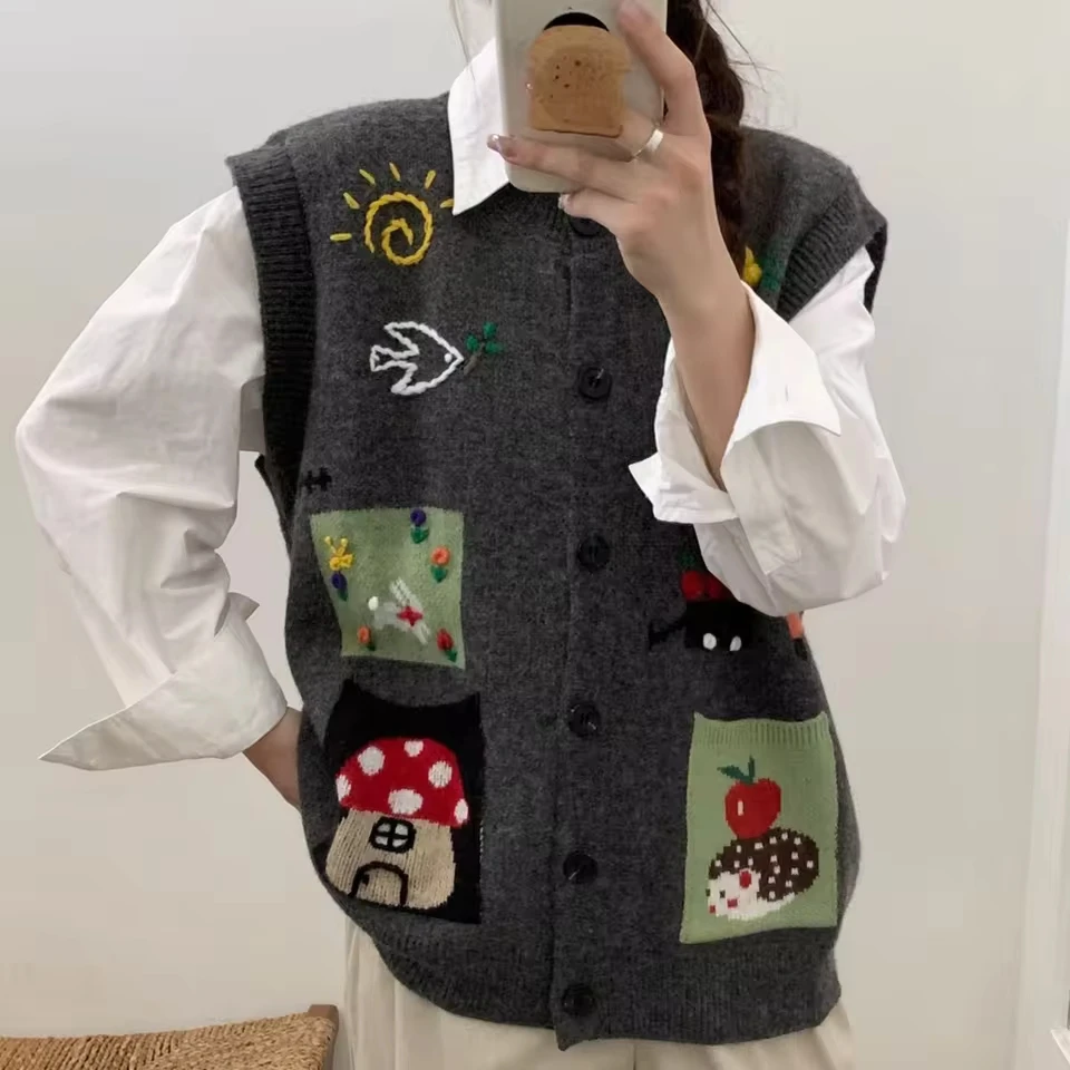 Women Cute Small Fresh Cartoon Embroidery Round Neck Vest Single Breasted Hook Flower Knitted Vest Women'S Demi-Season
Women Cute Small Fresh Cartoon Embroidery Round Neck Vest Single Breasted Hook Flower Knitted Vest Women'S Demi-Season
