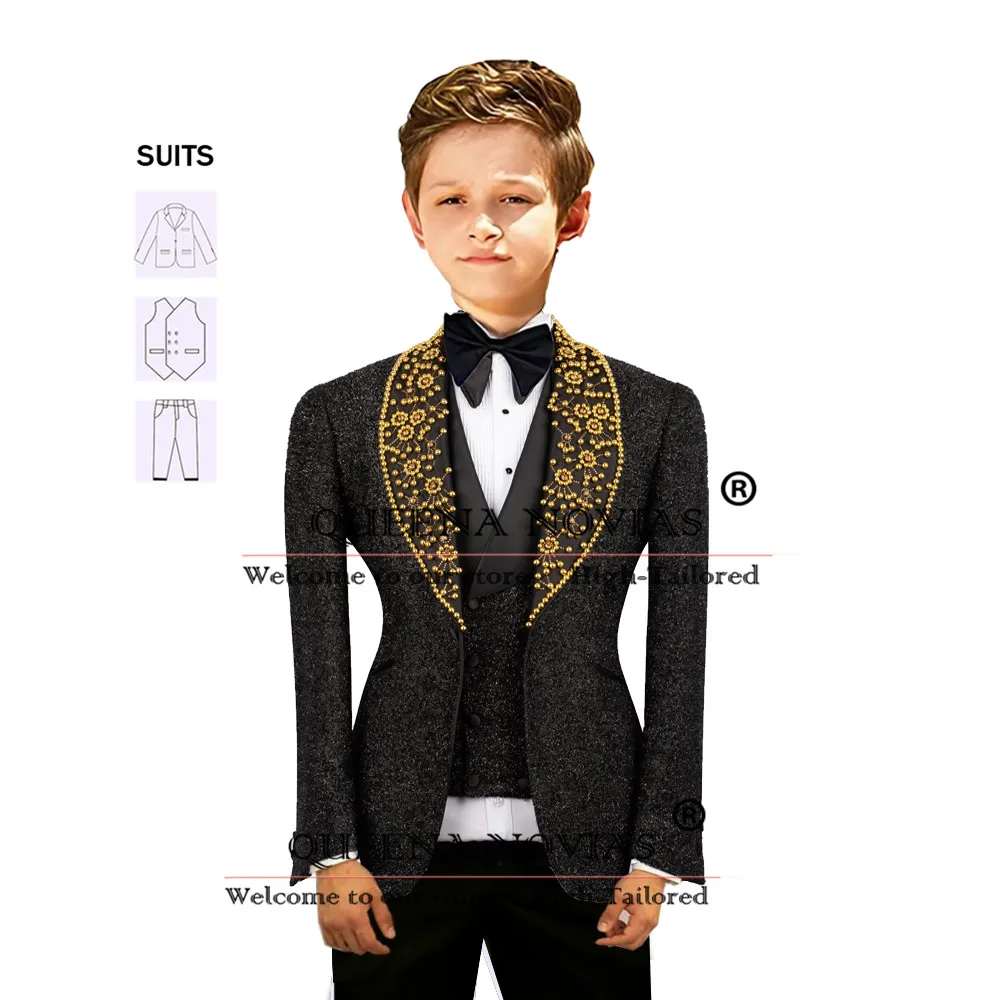 Luxury Boys' Attire Gold Pearls Beaded Lapel Prom Blazers Customized Children Wedding Tuxedos 3 Pieces Kids Party Dresses 2025
Luxury Boys' Attire Gold Pearls Beaded Lapel Prom Blazers Customized Children Wedding Tuxedos 3 Pieces Kids Party Dresses 2025