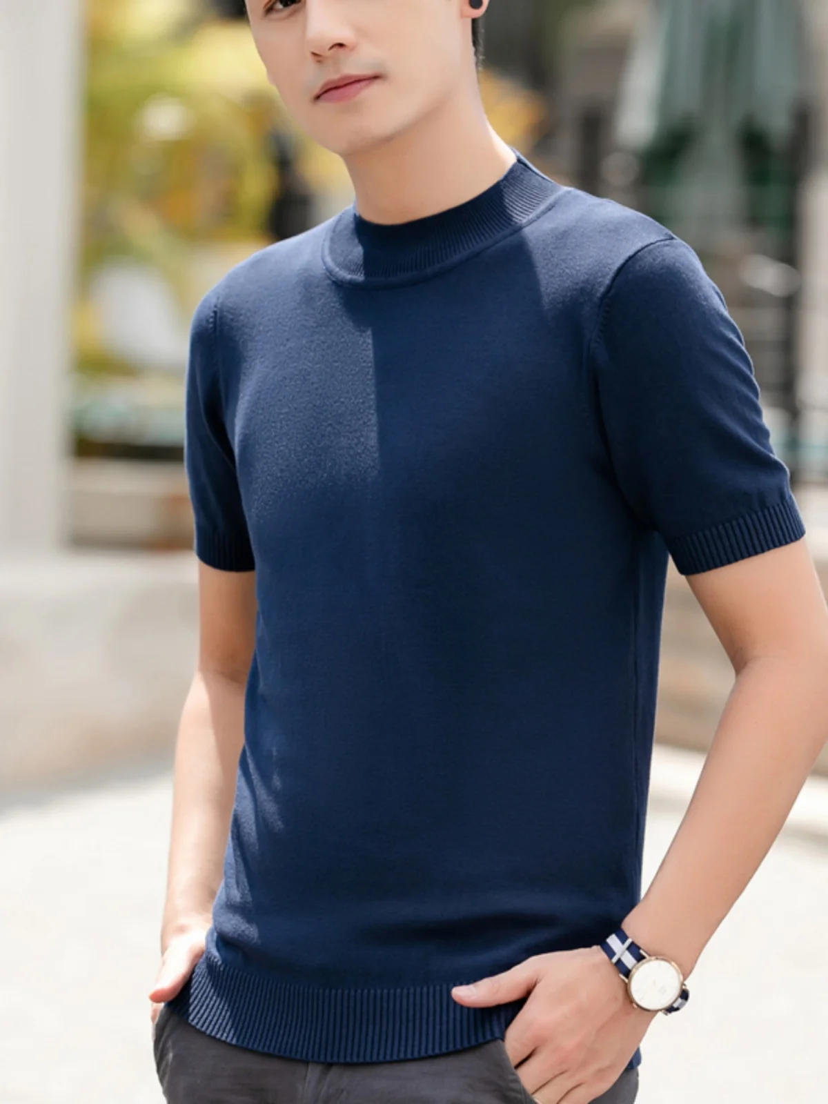 Мужской приталенный вязаный свитер с высоким воротником, короткий рукав, весна-осень, молодежный, базовый слой, корейский стиль, белый
Мужской приталенный вязаный свитер с высоким воротником, короткий рукав, весна-осень, молодежный, базовый слой, корейский стиль, белый