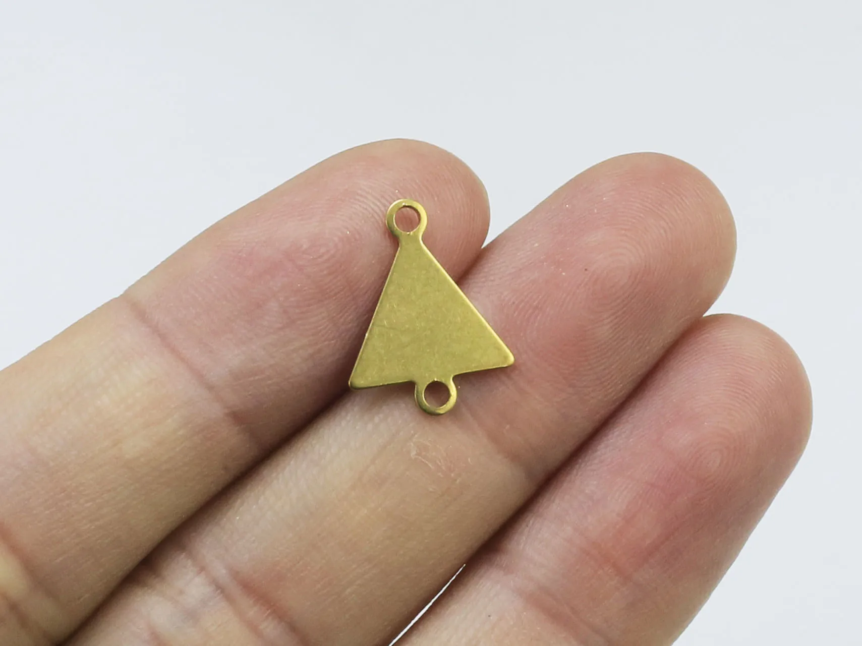 Triangle Earring Connector, Geometric Brass Findings, Link Chain Connector, Link Chain Connector, Jewelry Making R1755
Triangle Earring Connector, Geometric Brass Findings, Link Chain Connector, Link Chain Connector, Jewelry Making R1755