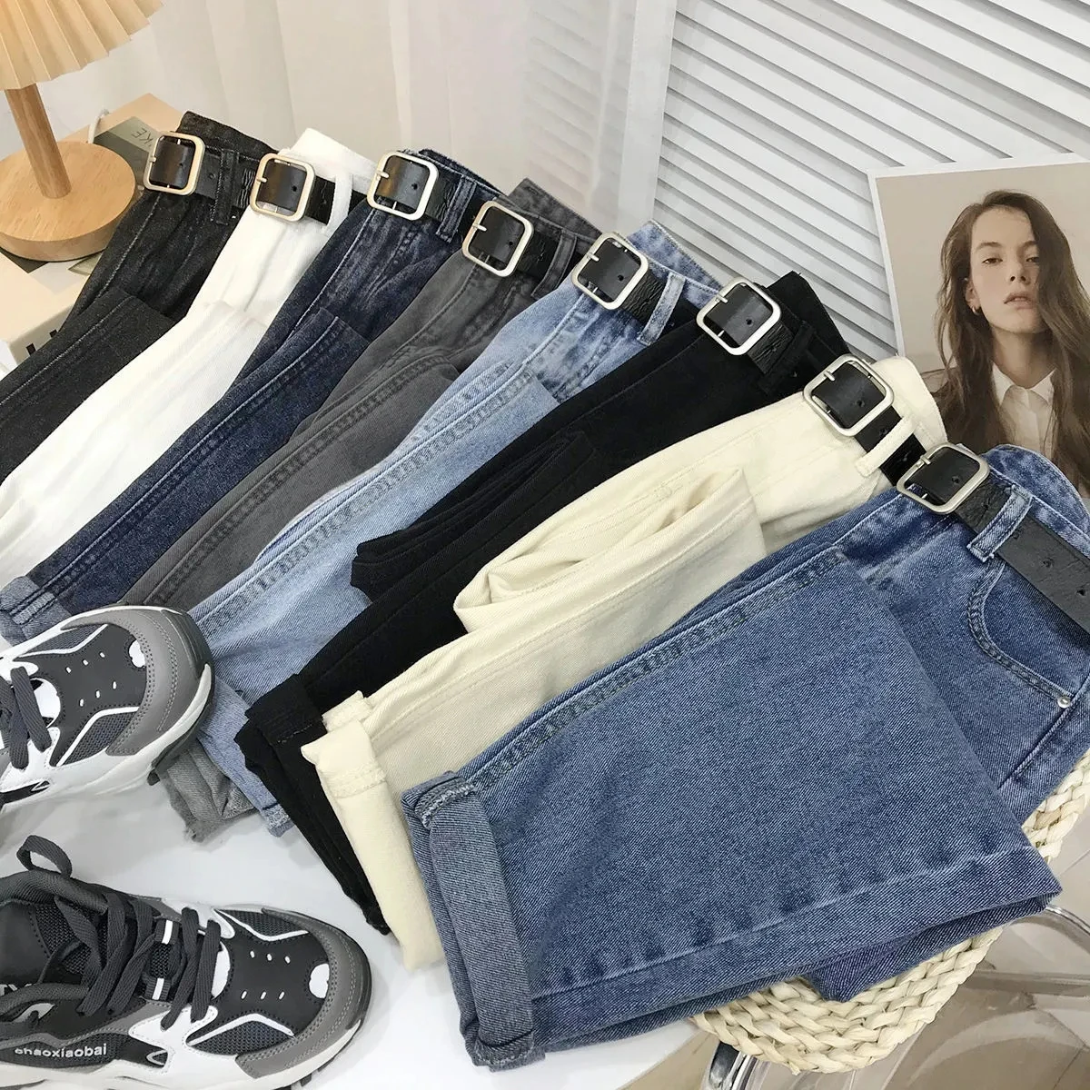 2025 New High-waist Jeans Long Pants Autumn/Winter Women's Denim Straight-leg Pants Female Loose Stretch Harlan Pants
2025 New High-waist Jeans Long Pants Autumn/Winter Women's Denim Straight-leg Pants Female Loose Stretch Harlan Pants