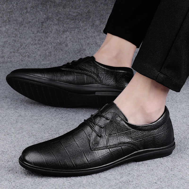 Made of Genuine Leather Casual Men's British Style Men's Leather Shoes Breathable Top Layer Cowhide Comfortable Soft Soled Shoes
Made of Genuine Leather Casual Men's British Style Men's Leather Shoes Breathable Top Layer Cowhide Comfortable Soft Soled Shoes