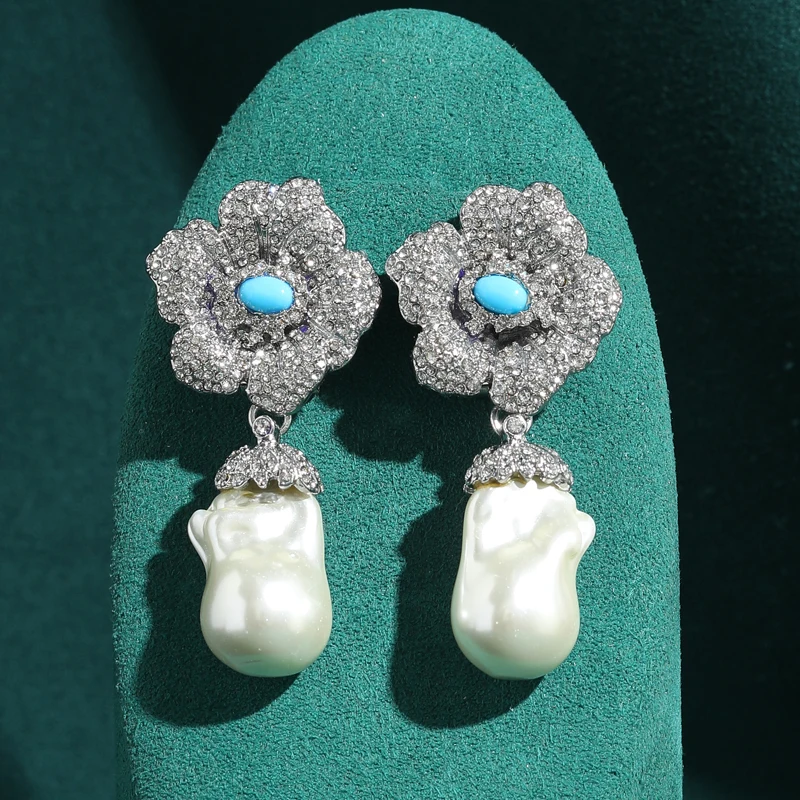 Women Vintage Irregular Pearl Flower Drop Earrings Rhinestone Silver Color Turquoise Inlaid Retro Design Party High Accessories
Women Vintage Irregular Pearl Flower Drop Earrings Rhinestone Silver Color Turquoise Inlaid Retro Design Party High Accessories