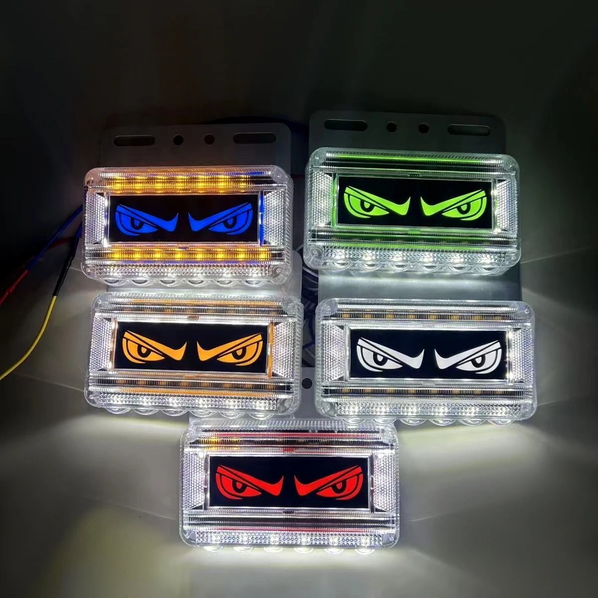 24V truck water guide light side light trailer bright waterproof led water steering running light side light waist light
24V truck water guide light side light trailer bright waterproof led water steering running light side light waist light