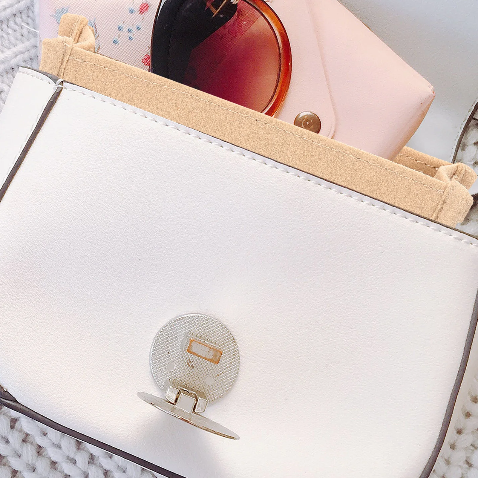 Tote Bag Organizer Insert Felt Material Structured Compartment for Handbag Purse Makeup Bag Daily Organization
Tote Bag Organizer Insert Felt Material Structured Compartment for Handbag Purse Makeup Bag Daily Organization