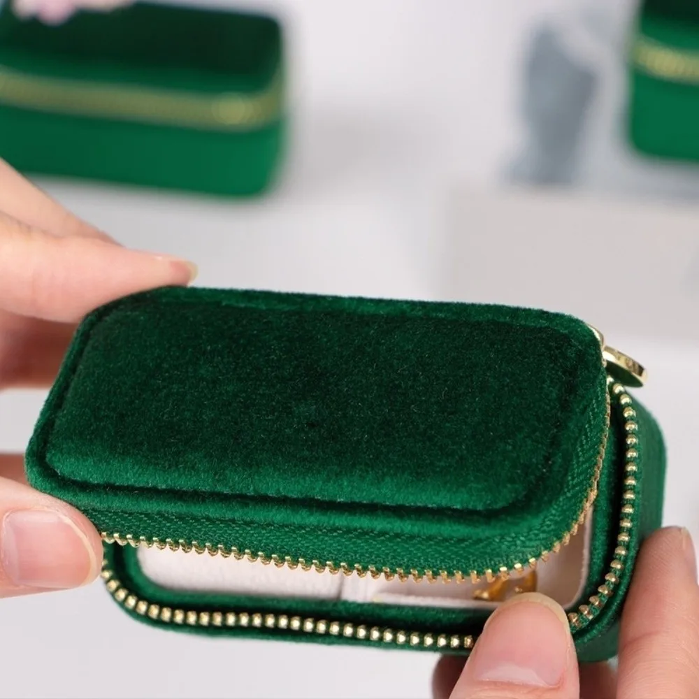 Storage Case Engagement Ring Box Fashion Accessories Ring Display Mini Velvet Jewelry Box Velvet Necklace
Storage Case Engagement Ring Box Fashion Accessories Ring Display Mini Velvet Jewelry Box Velvet Necklace