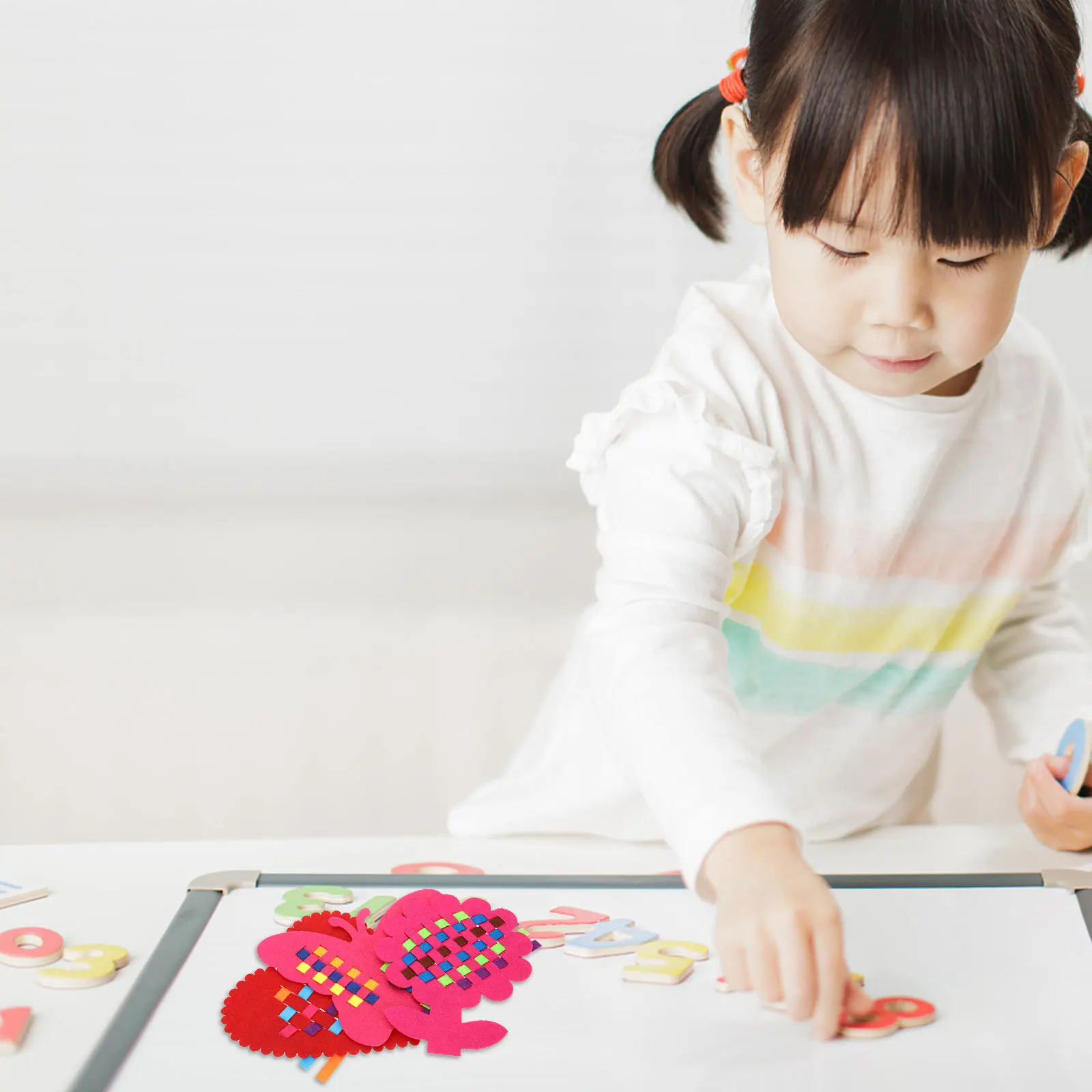 6pcs Knitting For Kids Creative Weaving Activity Set Early Educational Kindergarten Learning Heart Flower
6pcs Knitting For Kids Creative Weaving Activity Set Early Educational Kindergarten Learning Heart Flower