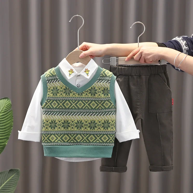 2024 Korean Spring Autumn Boys 3PCS Clothing Set Knitted Sweater Vest Embroidery Cotton Shirt Pants Baby Boys Clothes Suit
2024 Korean Spring Autumn Boys 3PCS Clothing Set Knitted Sweater Vest Embroidery Cotton Shirt Pants Baby Boys Clothes Suit