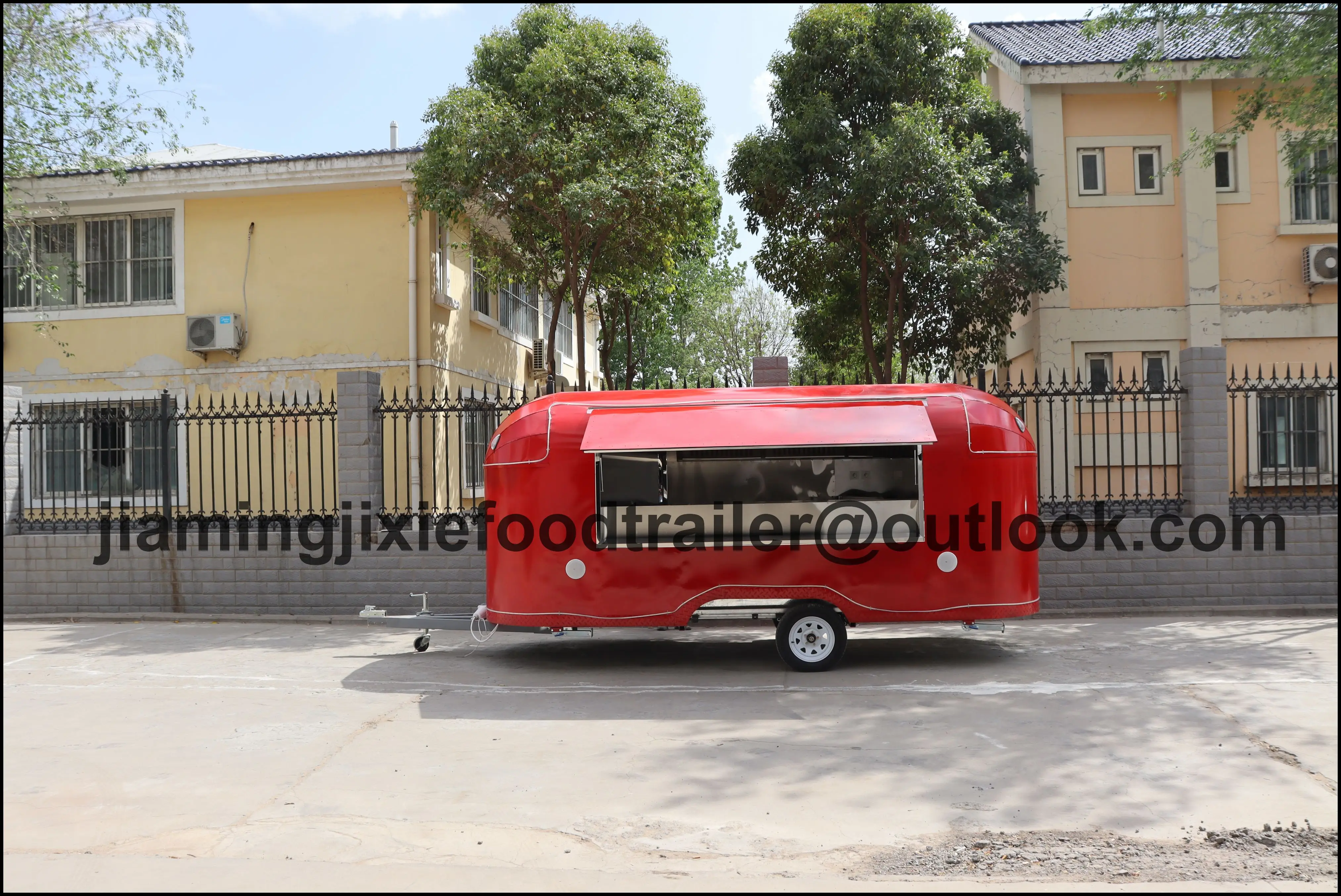 Custom Crepe Pizza Burger Food Truck CE Mobile Fast Food Van Coffee Cart Trailer Bbq Food Trailer for Sale Usa DOT
Custom Crepe Pizza Burger Food Truck CE Mobile Fast Food Van Coffee Cart Trailer Bbq Food Trailer for Sale Usa DOT