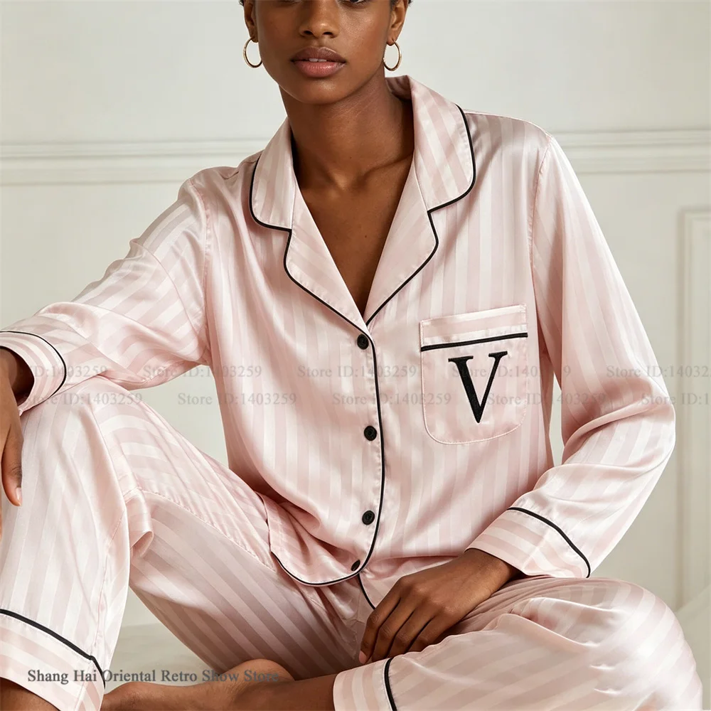 Women's 2PCS Pajamas Set Lounge Wear Spring Summer Silk Satin Sleepwear Trouser Suit Loose Stripe Embroidery Nightwear Homewear
Women's 2PCS Pajamas Set Lounge Wear Spring Summer Silk Satin Sleepwear Trouser Suit Loose Stripe Embroidery Nightwear Homewear