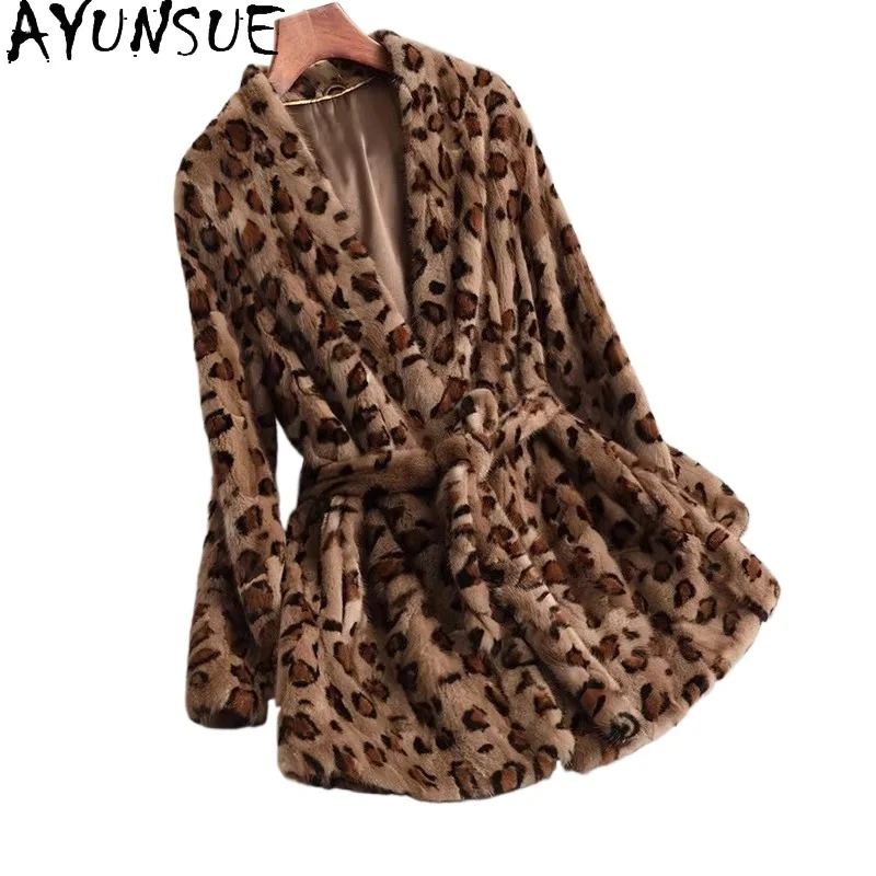 Шуба из натурального меха норки AYUSNUE, женская, модная зимняя одежда 2026, теплая женская шуба, новинка, пэчворк, на шнуровке
Шуба из натурального меха норки AYUSNUE, женская, модная зимняя одежда 2026, теплая женская шуба, новинка, пэчворк, на шнуровке