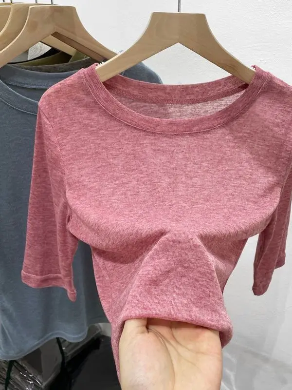 Slim Fit Knitted round Neck Short Sleeve Pure Color T-Shirt Women's Fashion Summer New Korean Style Versatile Top Trendy Mask...
Slim Fit Knitted round Neck Short Sleeve Pure Color T-Shirt Women's Fashion Summer New Korean Style Versatile Top Trendy Mask...