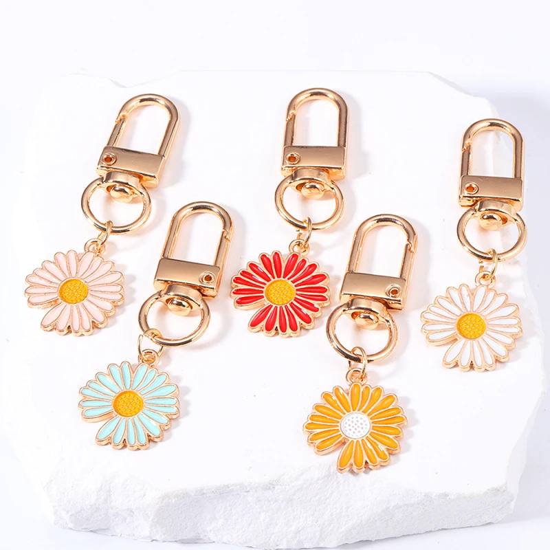 Cute Alloy Enamel Small Daisy Keychain Women Girls Flower Pendant Key Rings Ornaments For Handbag Wallet Earphone Box Car Key
Cute Alloy Enamel Small Daisy Keychain Women Girls Flower Pendant Key Rings Ornaments For Handbag Wallet Earphone Box Car Key