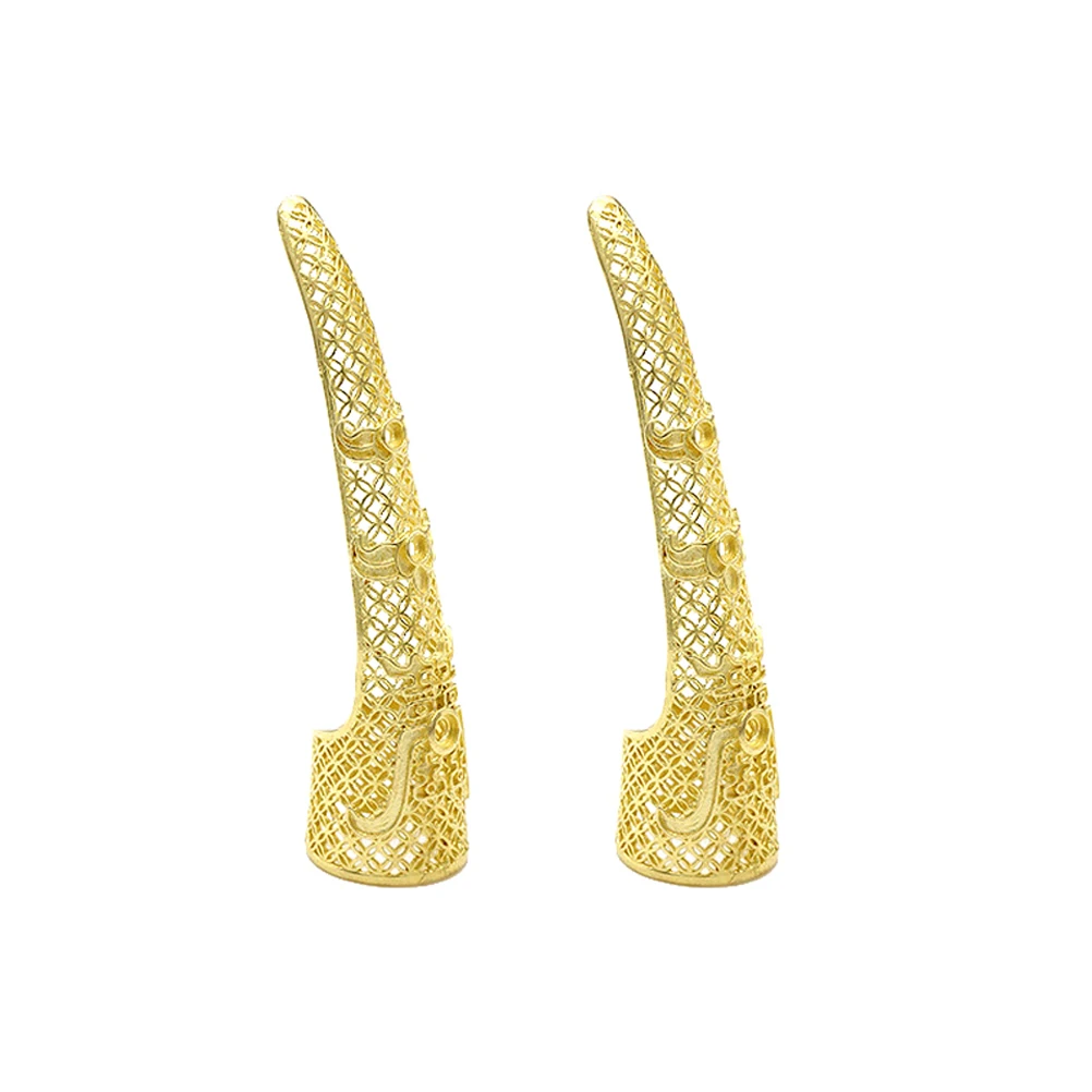 2pcs Finger Armor Tip Cover Copper Nail Protector Hollowed Fingertip Guards Royal Finger Covers Performance Hand Accessories
2pcs Finger Armor Tip Cover Copper Nail Protector Hollowed Fingertip Guards Royal Finger Covers Performance Hand Accessories