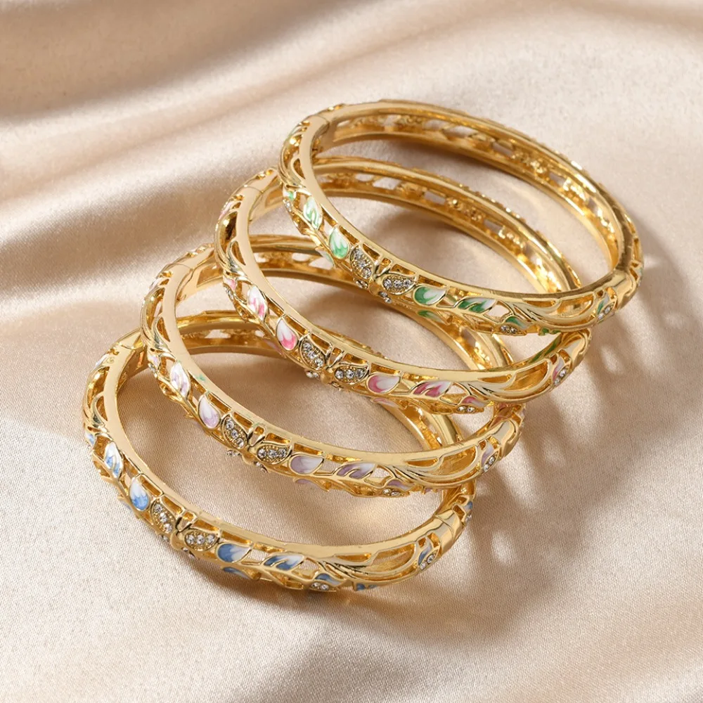 Classic Ethnic Drip Oil Enamel Bracelet Open Shiny Hollow Out Flower Bangle Vintage Chinese Style Women's Hand Bracelet Woman
Classic Ethnic Drip Oil Enamel Bracelet Open Shiny Hollow Out Flower Bangle Vintage Chinese Style Women's Hand Bracelet Woman