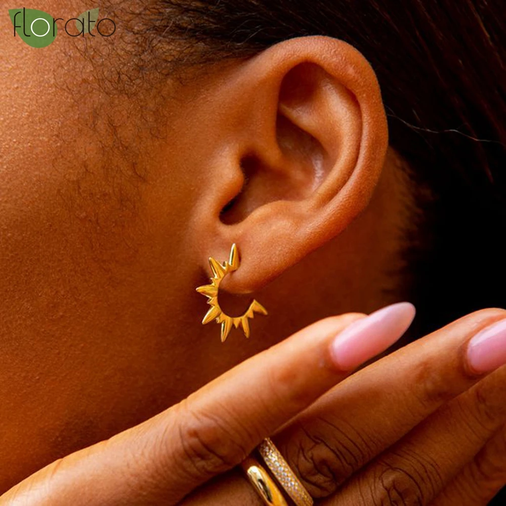 925 Sterling Silver Needle Vintage Punk Tapered Rivet Gold Earrings for Women Luxury Jewelry Gift Exquisite Silver Stud Earrings
925 Sterling Silver Needle Vintage Punk Tapered Rivet Gold Earrings for Women Luxury Jewelry Gift Exquisite Silver Stud Earrings