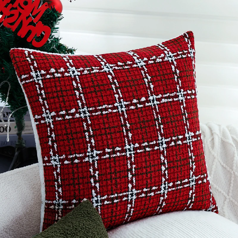 Cushion Cover Christmas Supplies Retro Christmas Home Decoration Plush Red Plaid Pillow Cover for Couch Party 45x45cm Pillowcase
Cushion Cover Christmas Supplies Retro Christmas Home Decoration Plush Red Plaid Pillow Cover for Couch Party 45x45cm Pillowcase