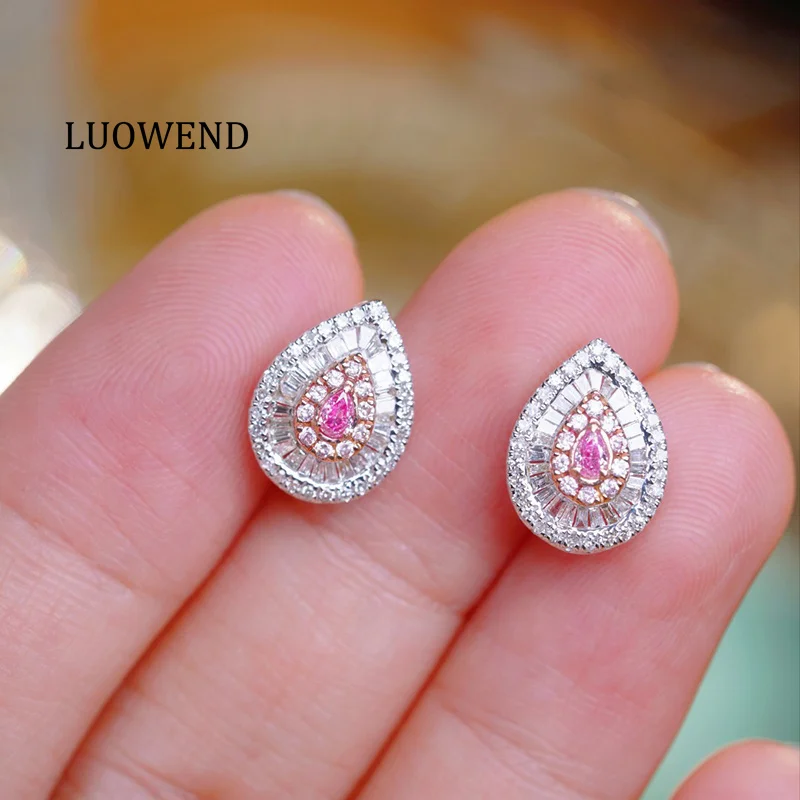 LUOWEND 100% 18K White Gold Earrings Fine Jewelry Elegant Water Drop Shape Real Natural Pink Diamond Stud Earrings for Women
LUOWEND 100% 18K White Gold Earrings Fine Jewelry Elegant Water Drop Shape Real Natural Pink Diamond Stud Earrings for Women