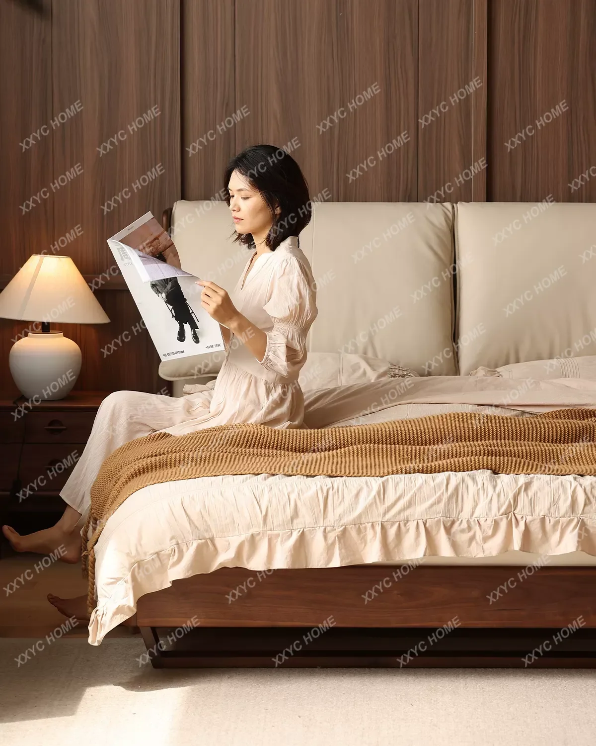 QQ black walnut full solid wood bed modern simple leather soft bag suspension bed
QQ black walnut full solid wood bed modern simple leather soft bag suspension bed