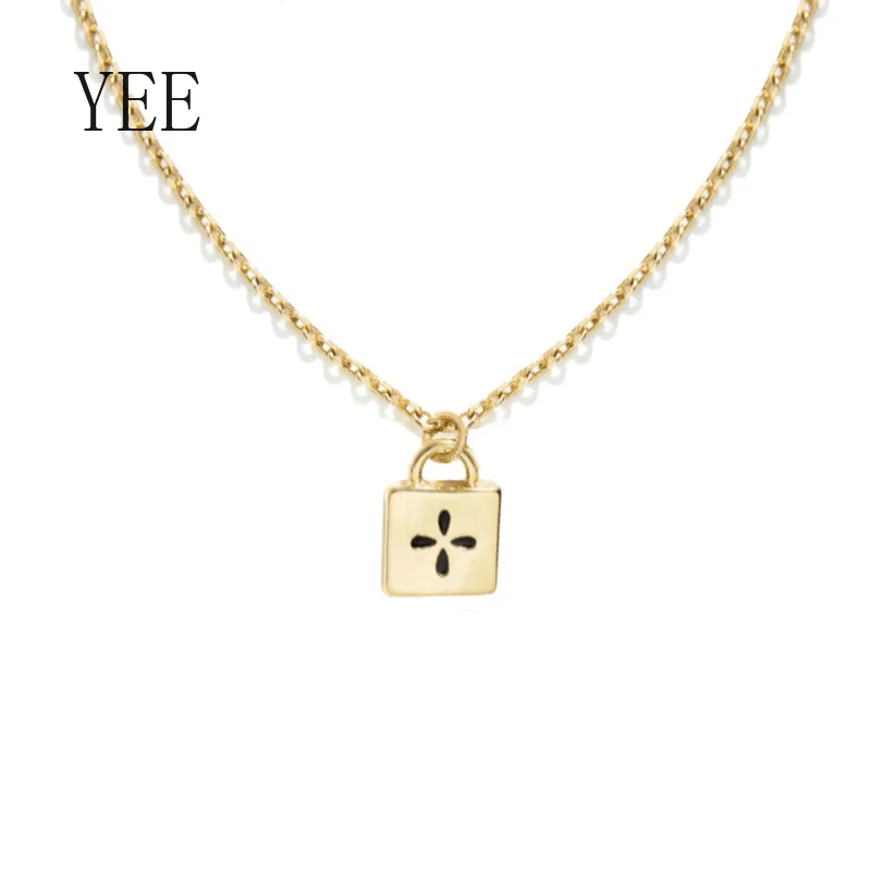YEE LD Lock Clover Necklace for Woman Exquisite Fashion Simple and Retro Pendant Jewelry Accessories Gift
YEE LD Lock Clover Necklace for Woman Exquisite Fashion Simple and Retro Pendant Jewelry Accessories Gift