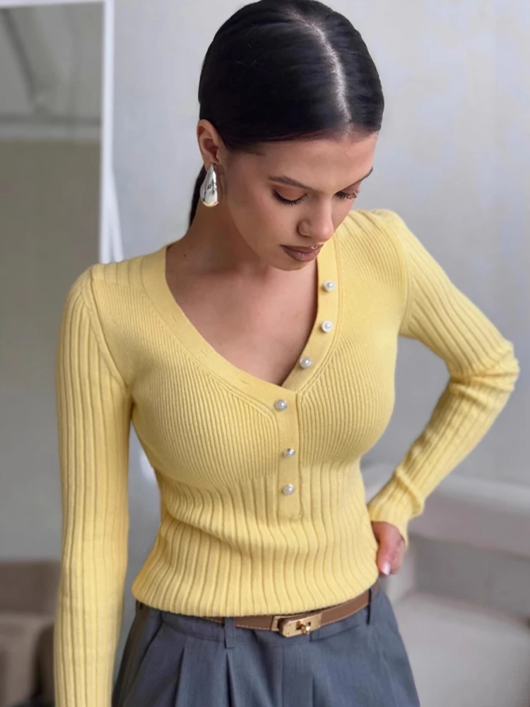 American Style Long Sleeved Knitted Sweater Spicy Girls Beading V-Neck Short Pullovers Autumn New Solid Slim Fit Knitwear Tops
American Style Long Sleeved Knitted Sweater Spicy Girls Beading V-Neck Short Pullovers Autumn New Solid Slim Fit Knitwear Tops