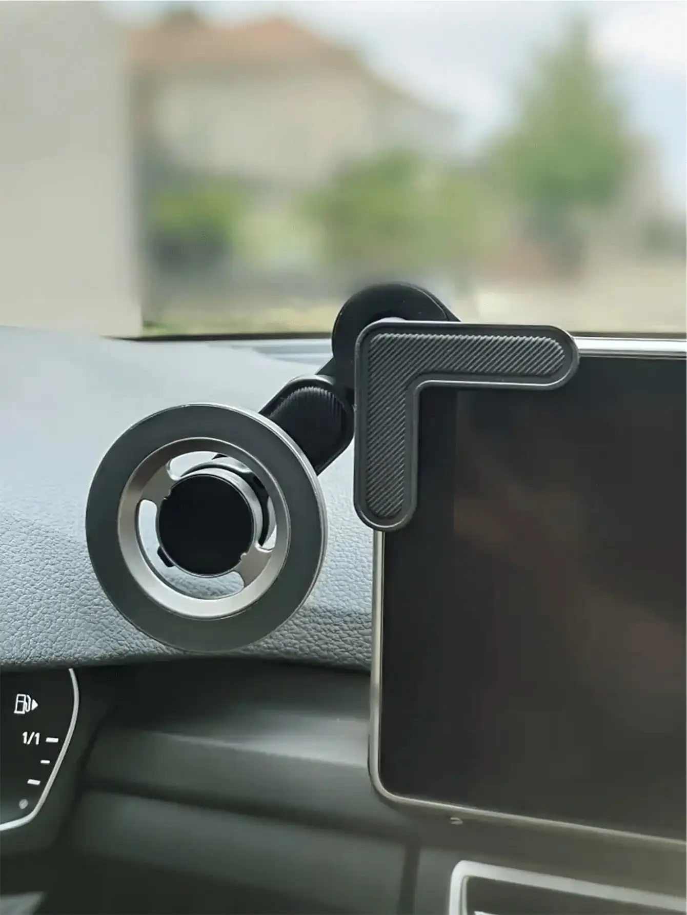 New Telescopic Base Magnetic Car Phone Holder For Dashboard, Hands-Free Phone Mount Suitable For Smartphones
New Telescopic Base Magnetic Car Phone Holder For Dashboard, Hands-Free Phone Mount Suitable For Smartphones
