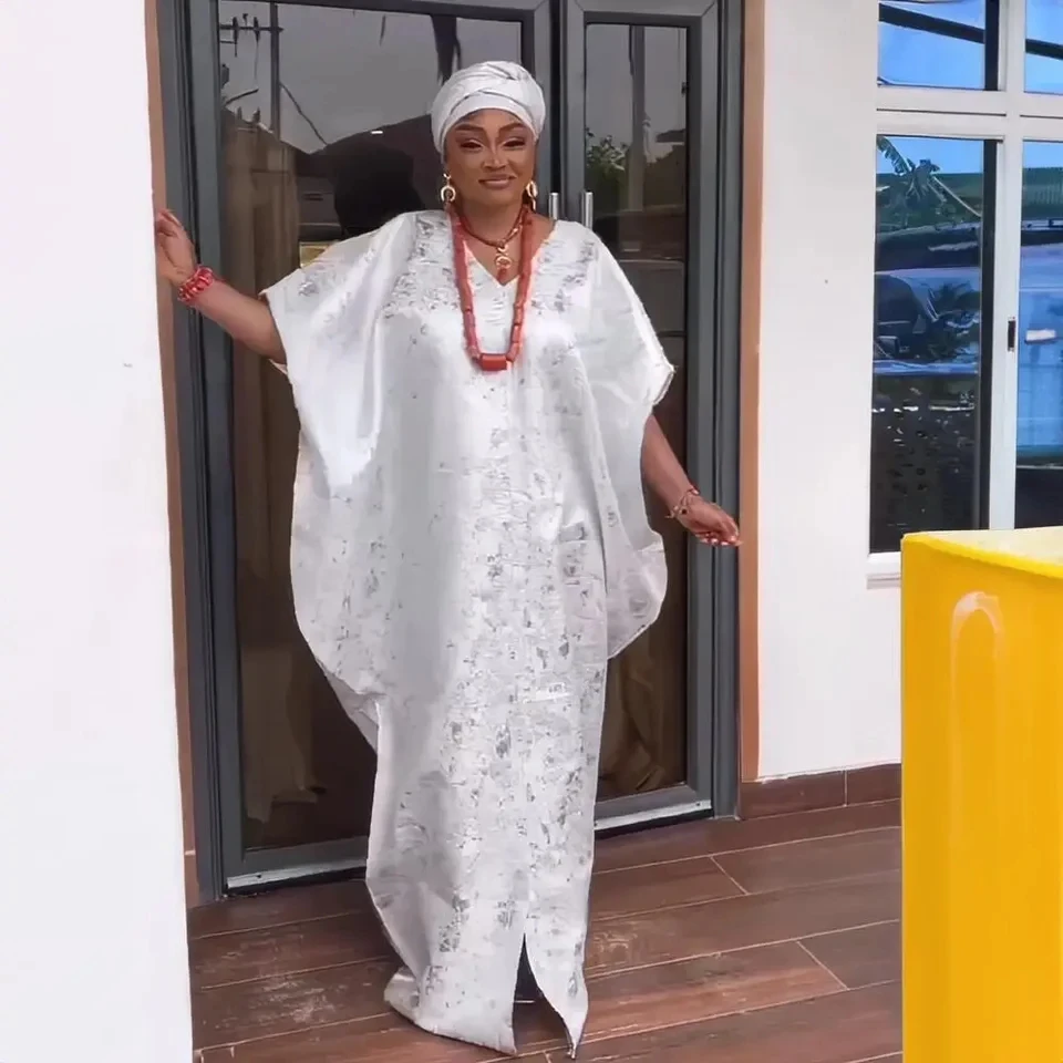 White African Wedding Party Dresses for Women Spring Elegant Half Sleeve V-neck Plus Size Long Maxi Dress Africa Clothing Gowns
White African Wedding Party Dresses for Women Spring Elegant Half Sleeve V-neck Plus Size Long Maxi Dress Africa Clothing Gowns